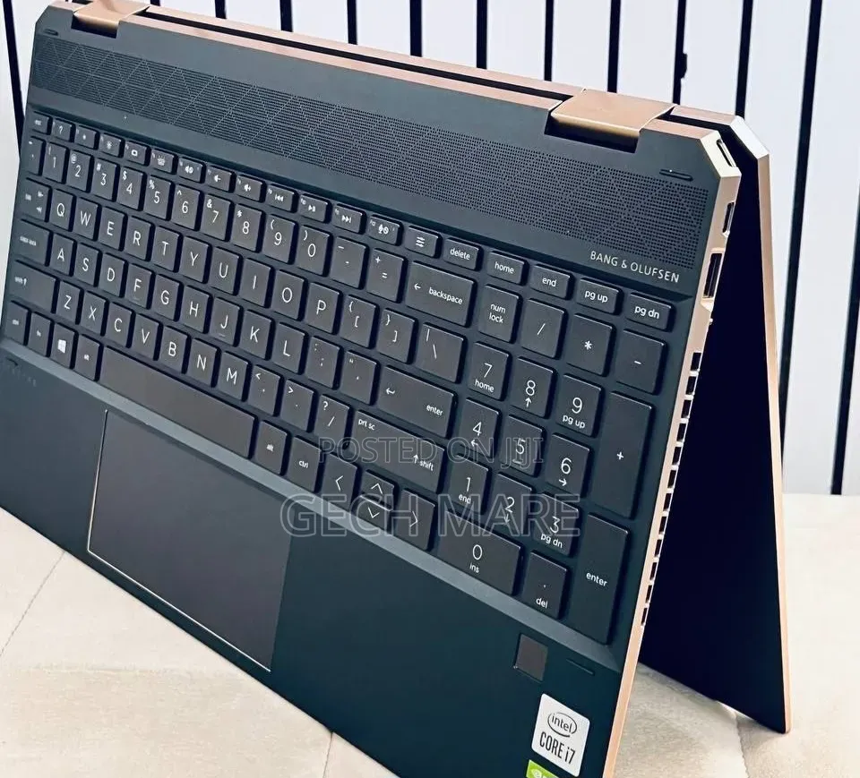 New Laptop HP Spectre 16GB Intel Core i7 SSD 1T