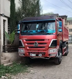 Sinotruk Howo 2024 Red