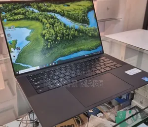 New Laptop Dell Precision 17 7720 16GB Intel Core i7 SSD 512GB