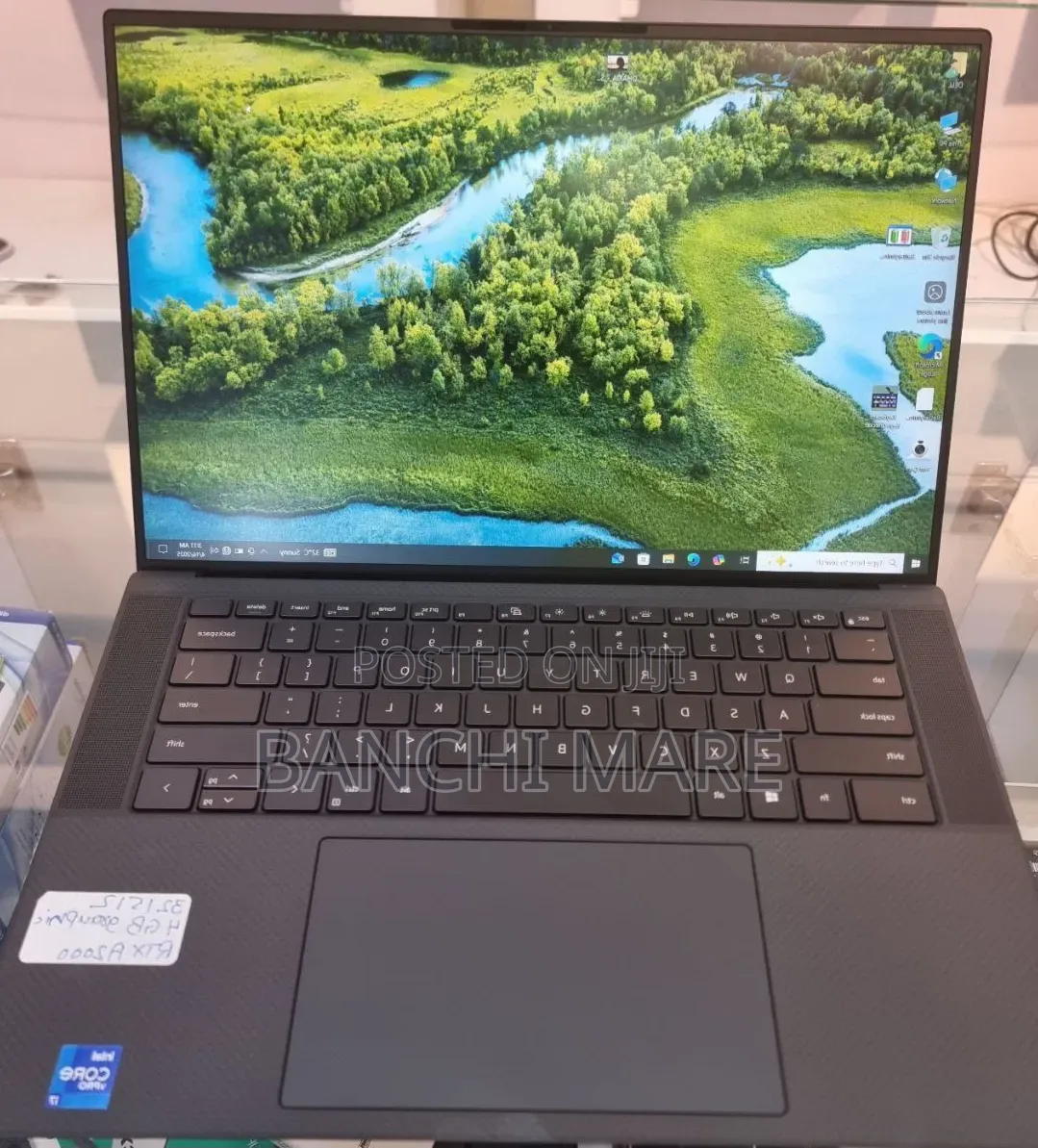 New Laptop Dell Precision 17 7720 16GB Intel Core i7 SSD 512GB
