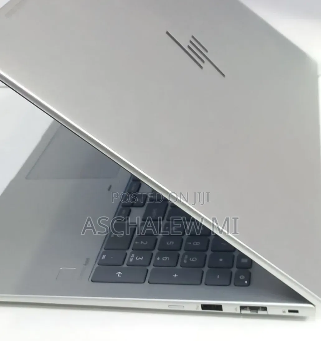 New Laptop HP EliteBook 660 G11 16GB Intel Core Ultra 7 SSD 512GB