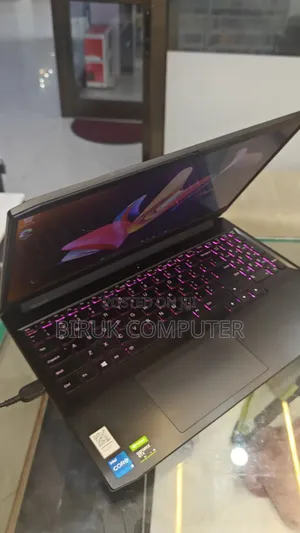 New Laptop Lenovo Ideapad 3 8GB Intel Core i5 SSD 512GB