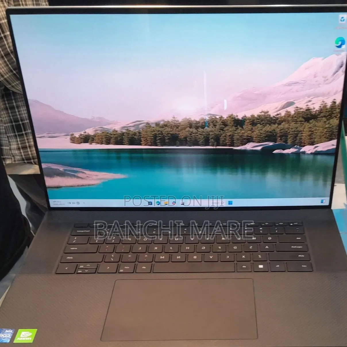 New Laptop Dell Pro 16 16GB Intel Core Ultra 7 SSD 512GB