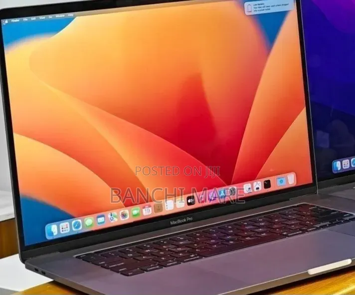 New Laptop Apple MacBook Pro 2019 16GB Intel Core i9 SSD 512GB