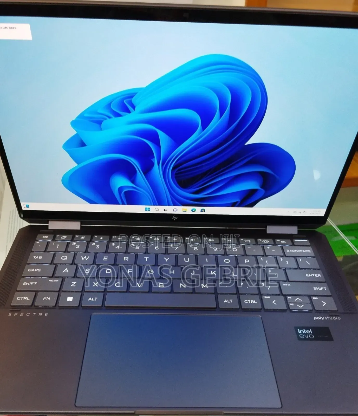 New Laptop HP Spectre 16GB Intel Core Ultra 7 SSD 1T