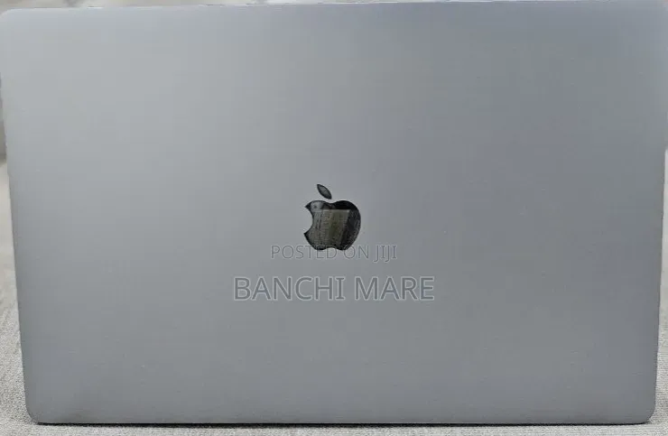 New Laptop Apple MacBook Pro 2019 16GB Intel Core i9 SSD 512GB