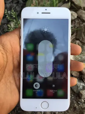 New Apple iPhone 7 32 GB White