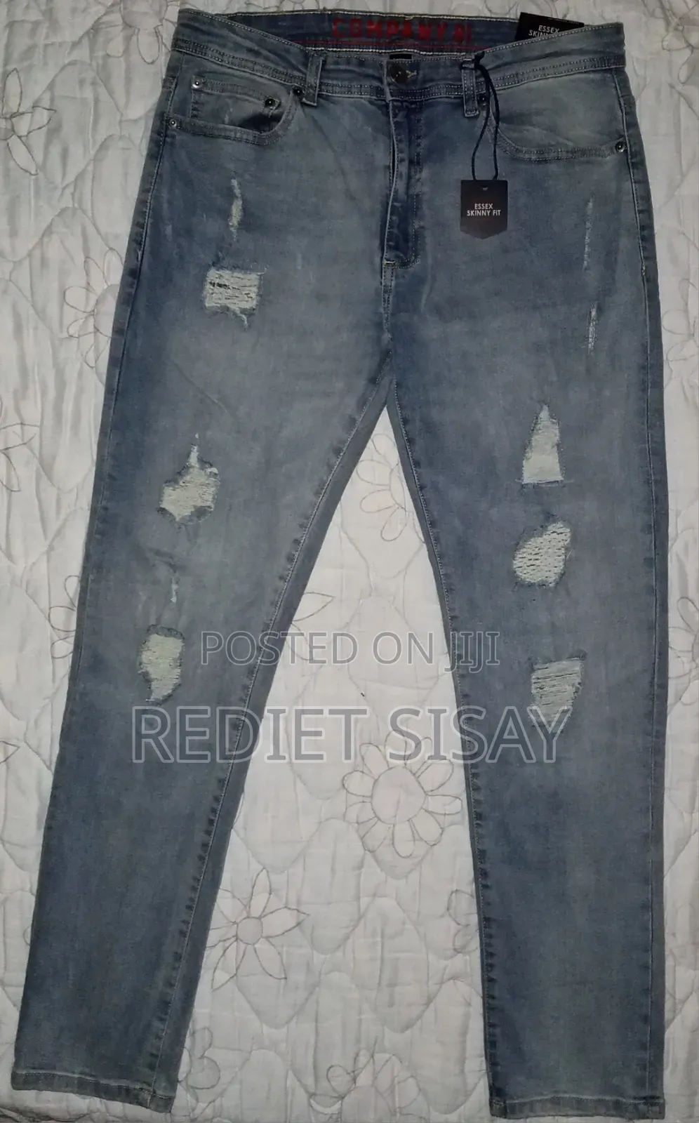 Distressed Fashion Jeans