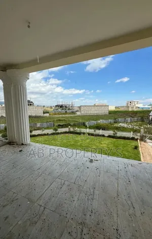 5bdrm Villa in ለገጣፎ Ccd, Yeka for sale
