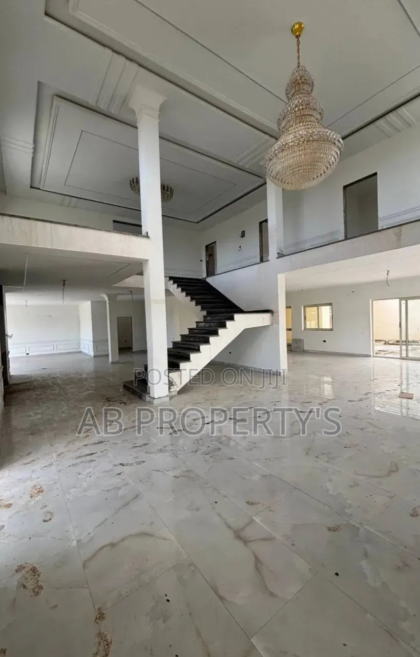 5bdrm Villa in ለገጣፎ Ccd, Yeka for sale