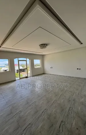 5bdrm Villa in ለገጣፎ Ccd, Yeka for sale