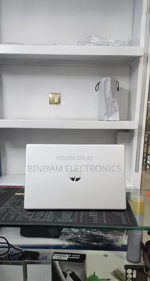 New Laptop HP Stream Notebook 16GB Intel Core 5 SSD 512GB