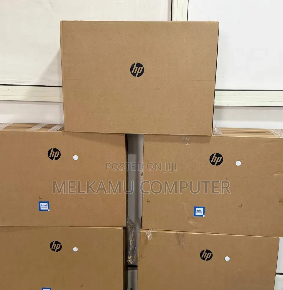 New HP 200 G4 22 All-in-One 8GB Intel Core i5 SSD 512GB