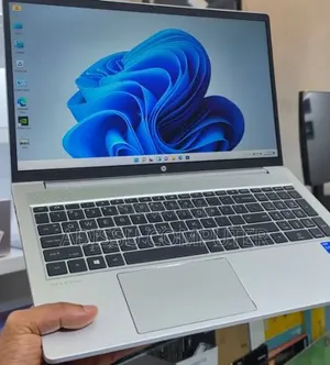 New Laptop HP ProBook 450 G8 16GB Intel Core i7 SSD 512GB