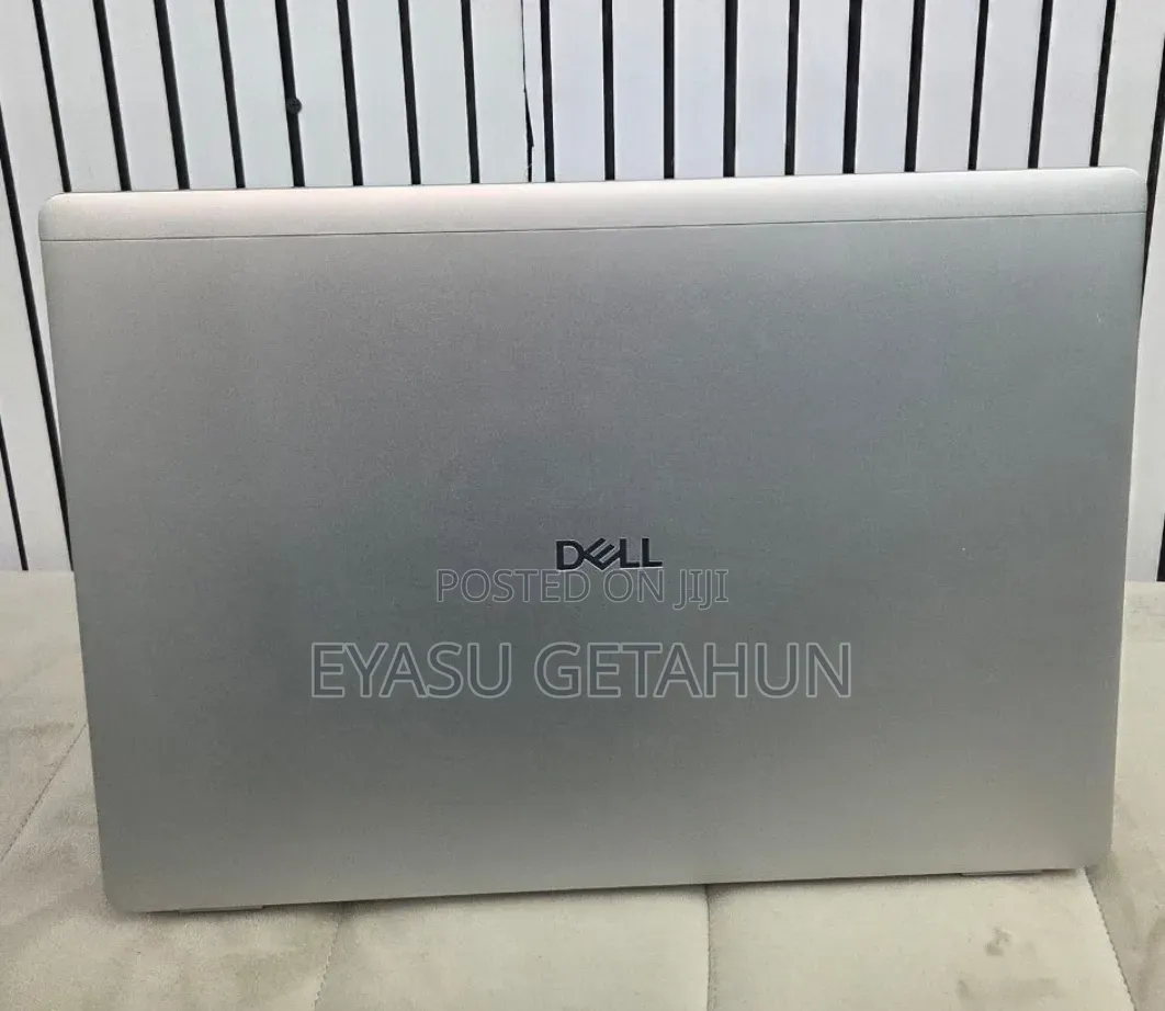 New Laptop Dell Pro 16 16GB Intel Core Ultra 7 SSD 512GB