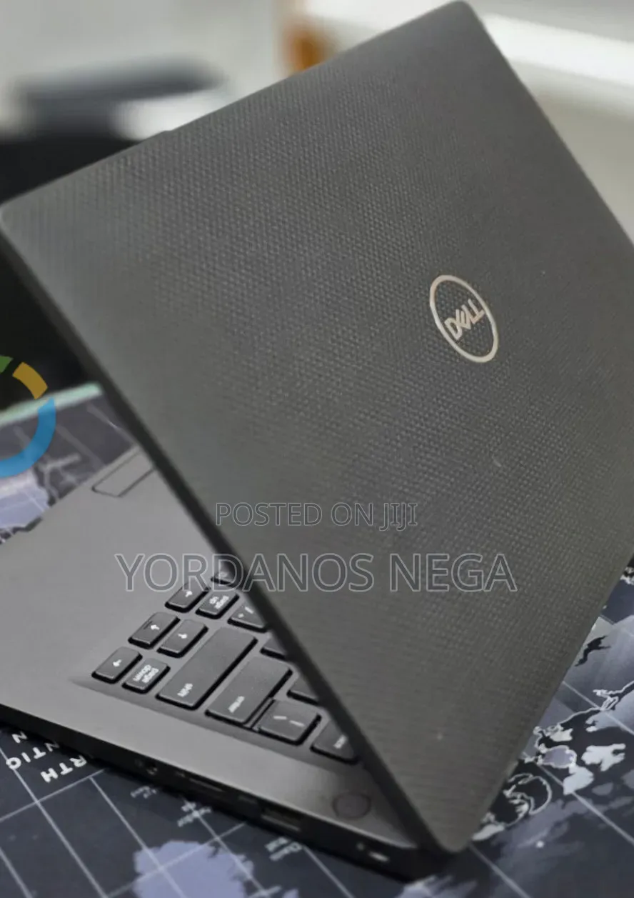 New Laptop Dell Inspiron 14 7400 8GB Intel Core i7 SSD 512GB