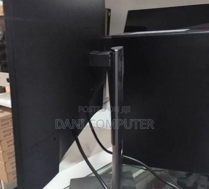 New Desktop Computer Dell OptiPlex 3080 8GB Intel Core i7 SSD 512GB