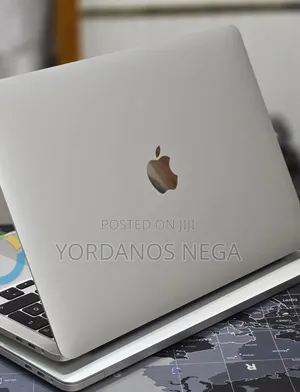 New Laptop Apple MacBook Pro 2020 32GB Intel Core i7 SSD 512GB