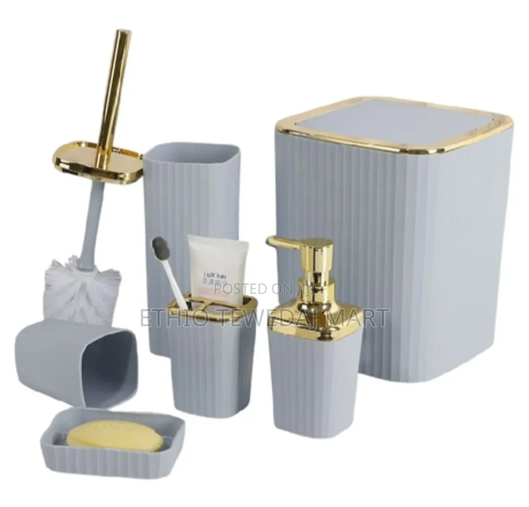6 Piece Bathroom Set With Golden Lids