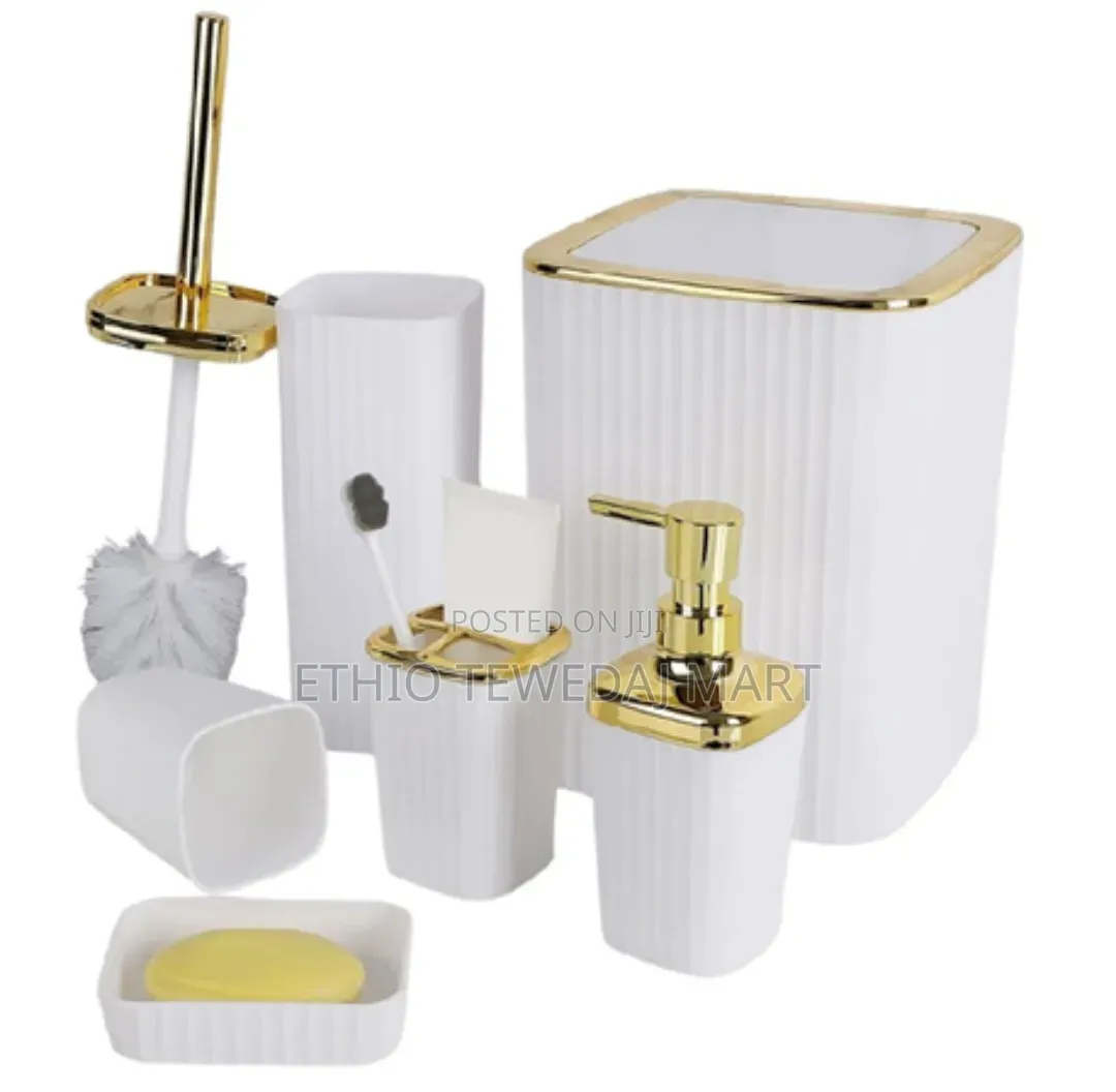 6 Piece Bathroom Set With Golden Lids
