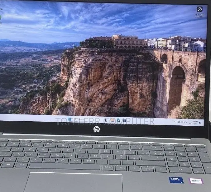 New Laptop HP Stream Notebook 16GB Intel Core i5 SSD 512GB