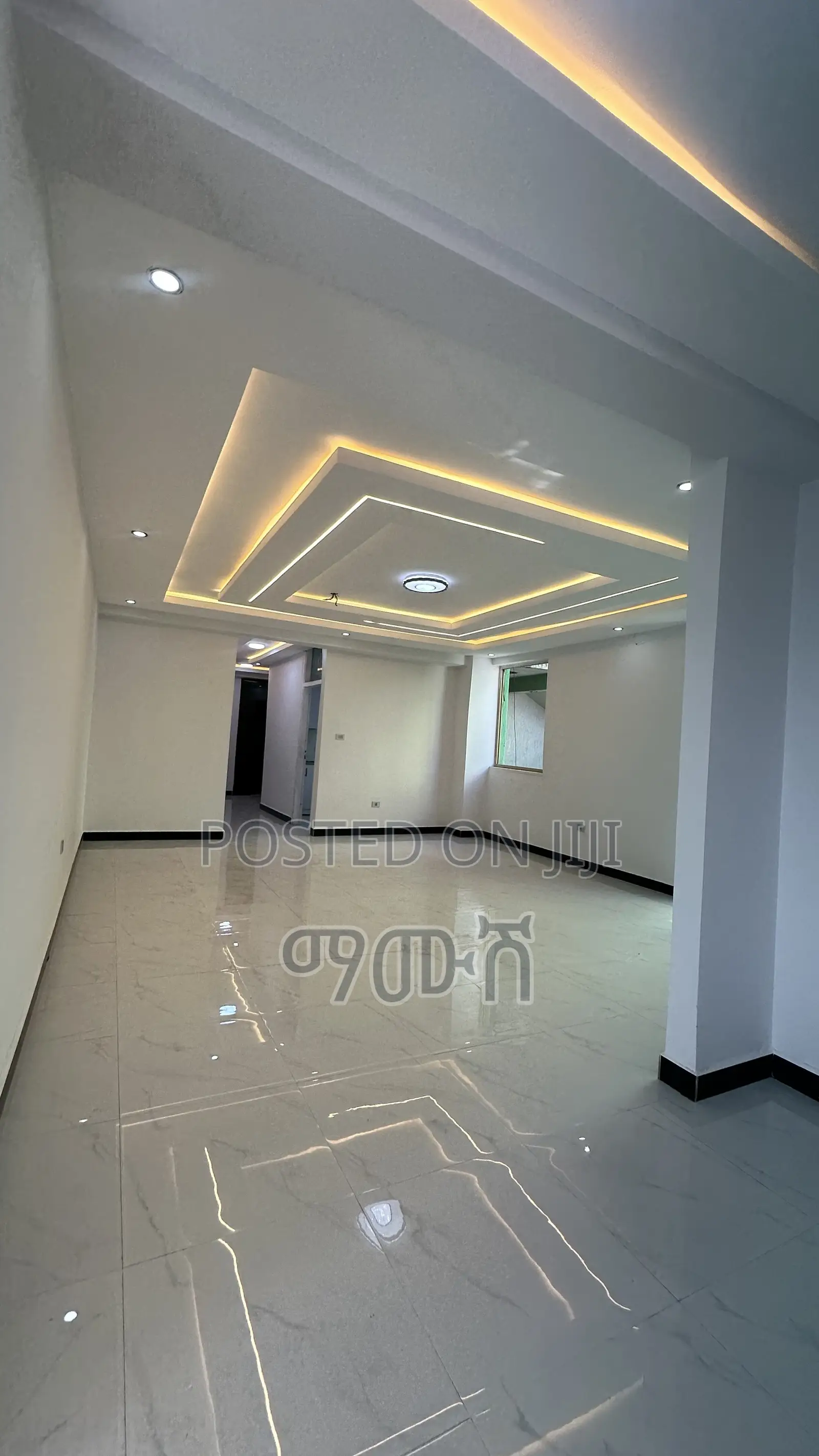 Furnished 3bdrm Condo in ለመኖሪያ ምቹ የሆነ አካባቢ, Bole for sale