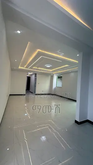 Furnished 3bdrm Condo in ለመኖሪያ ምቹ የሆነ አካባቢ, Bole for sale