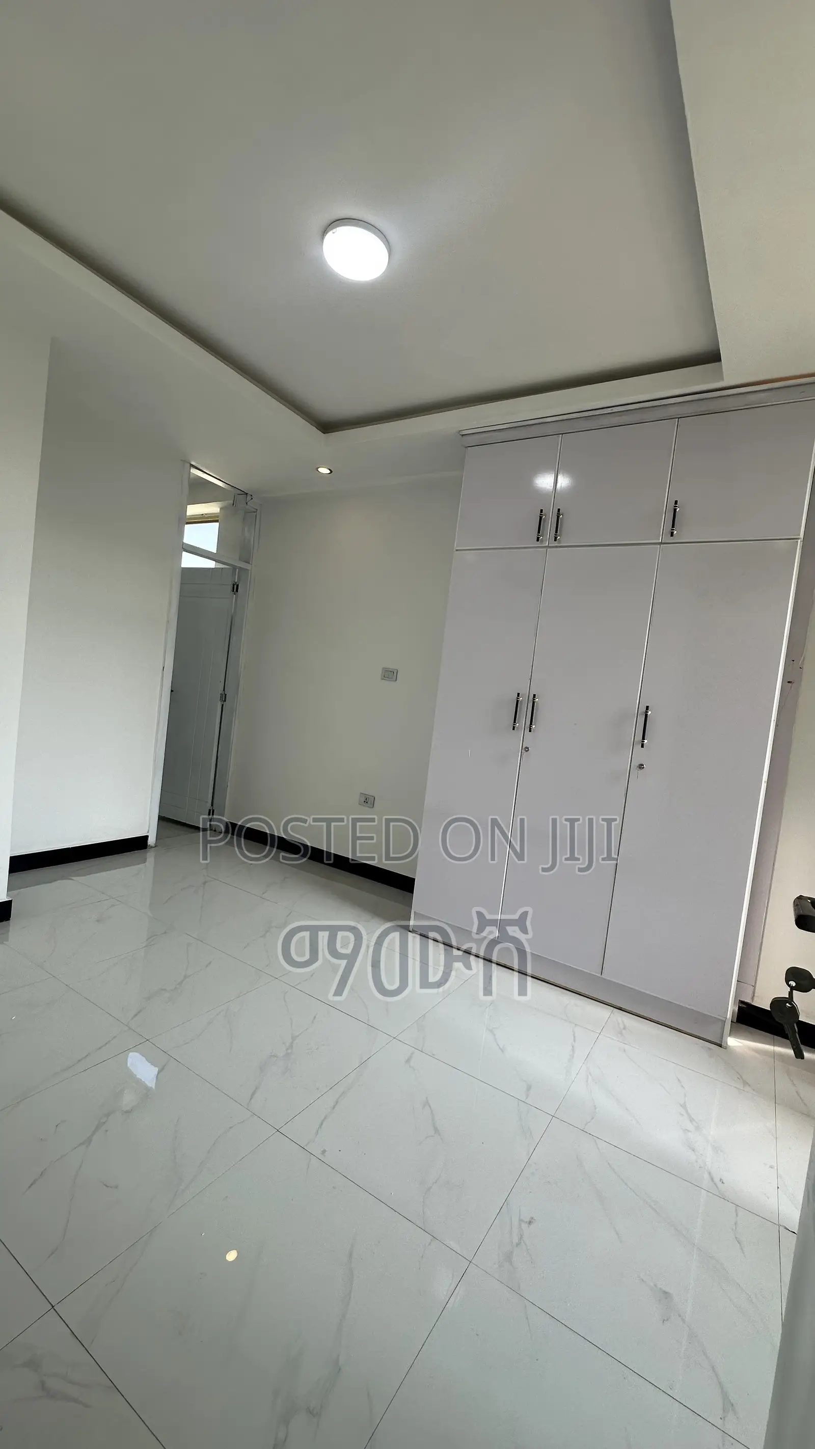 Furnished 3bdrm Condo in ለመኖሪያ ምቹ የሆነ አካባቢ, Bole for sale
