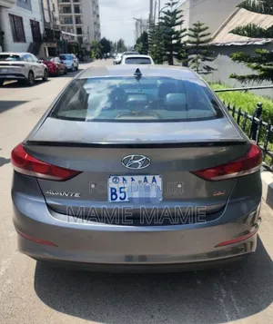 Hyundai Avante 2017 Gray