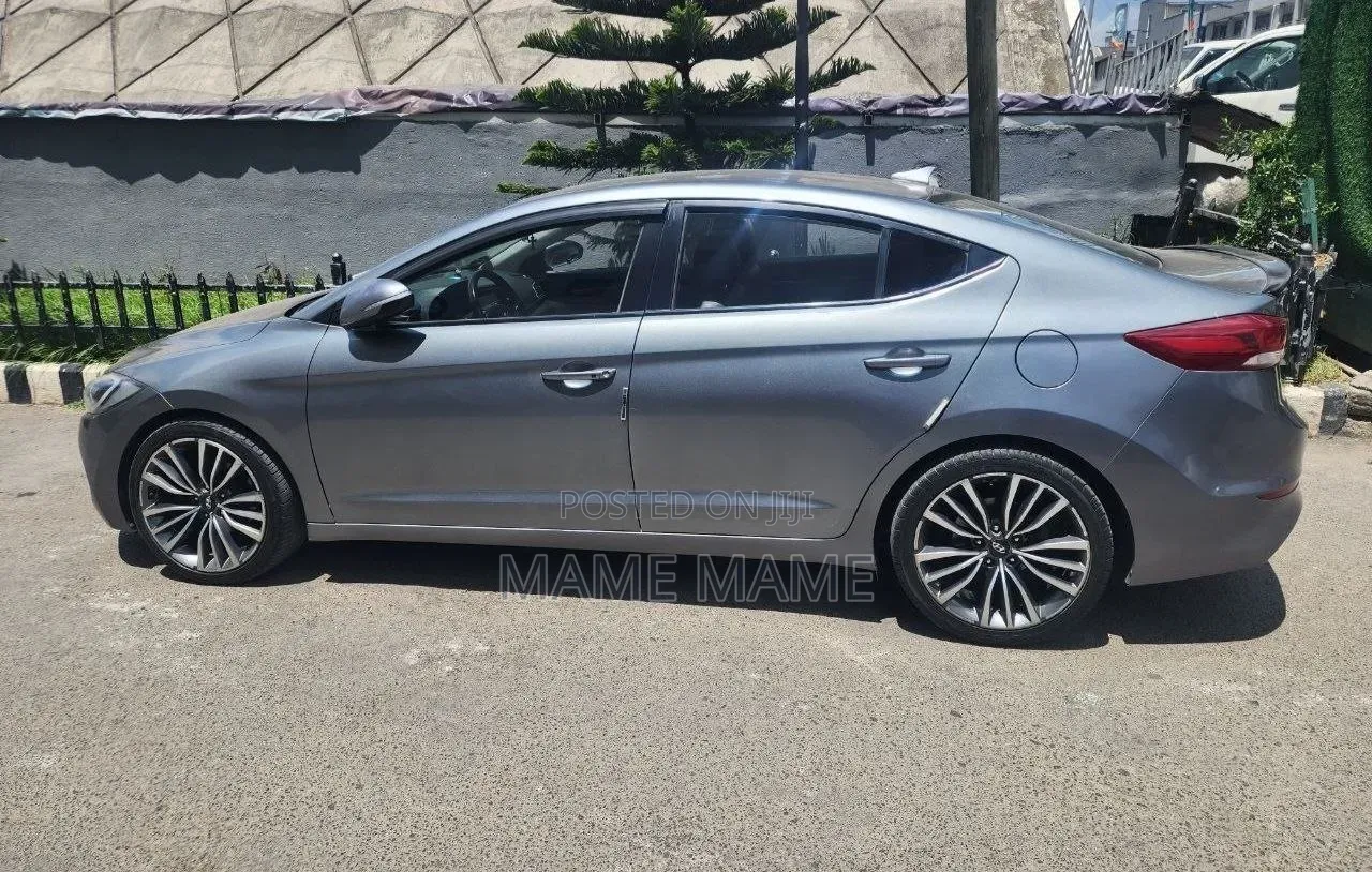 Hyundai Avante 2017 Gray