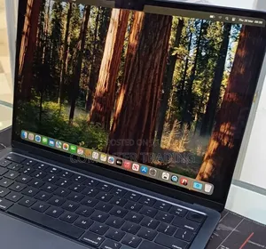 New Laptop Apple MacBook Air 2025 M4 16GB Intel Core i7 SSD 256GB