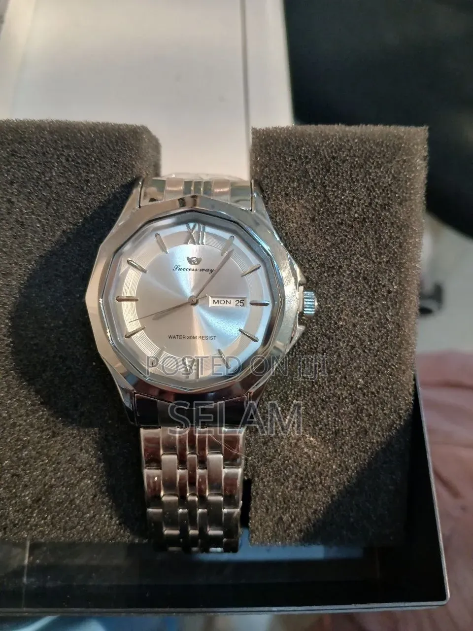 Success Way Silver Quartz Watch – Octagonal Bezel