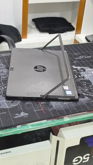 New Laptop HP X2 8GB Intel Core i7 SSD 256GB
