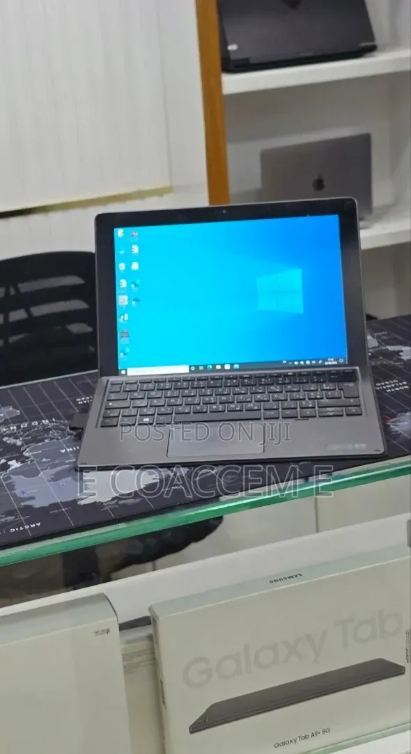 New Laptop HP X2 8GB Intel Core i7 SSD 256GB