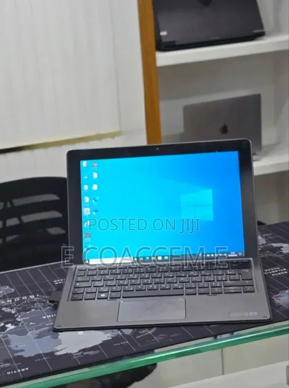 New Laptop HP X2 8GB Intel Core i7 SSD 256GB