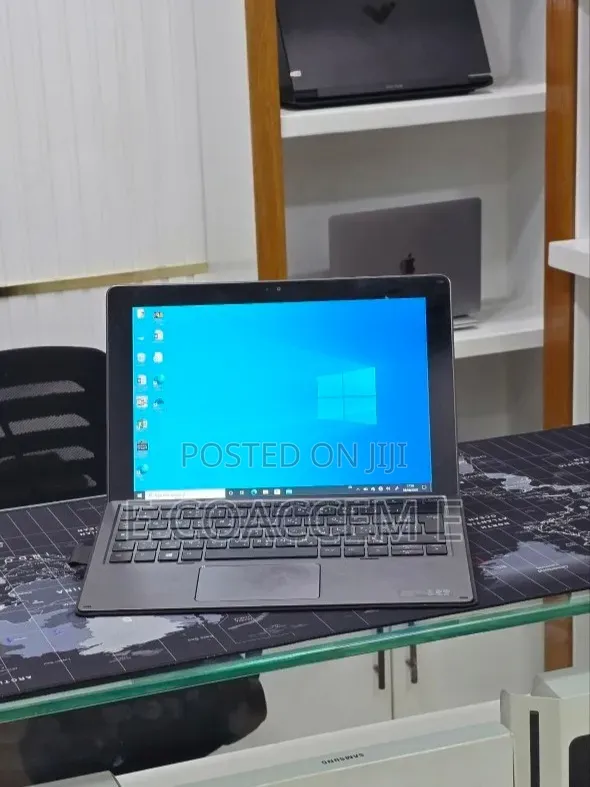 New Laptop HP X2 8GB Intel Core i7 SSD 256GB
