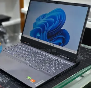 New Laptop Lenovo LOQ 15ARP9 16GB AMD Ryzen 7 SSD 512GB