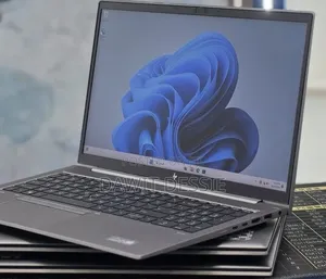 New Laptop HP 16GB Intel Core i5 SSD 512GB