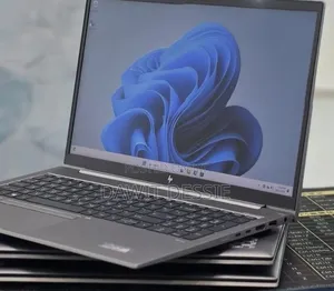 New Laptop HP 16GB Intel Core i5 SSD 512GB
