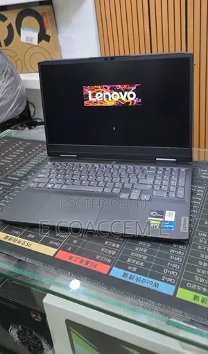New Laptop Lenovo LOQ 15ARP9 16GB Intel Core i5 SSD 512GB