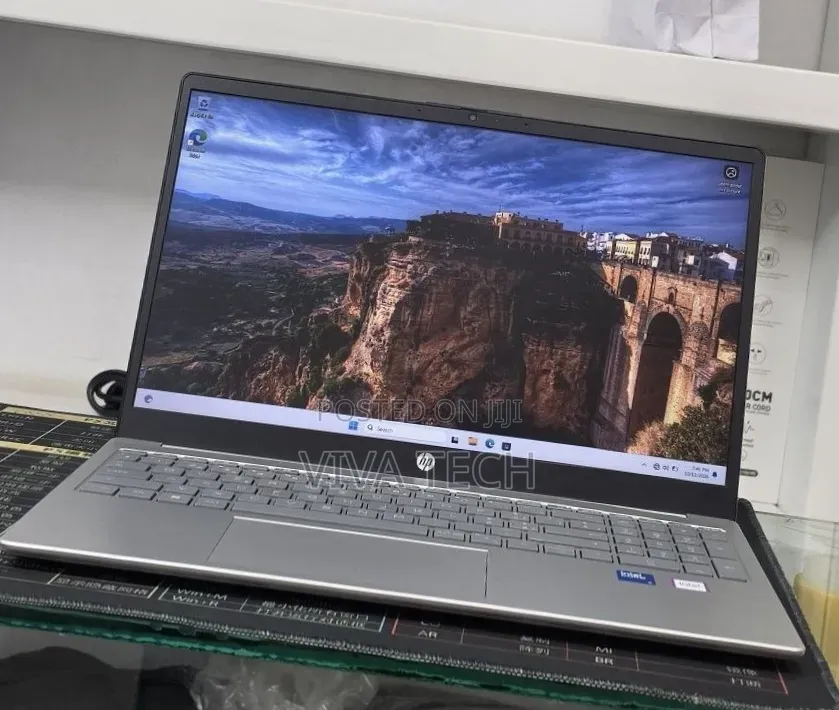 New Laptop HP Stream Notebook 16GB Intel Core 5 SSD 512GB