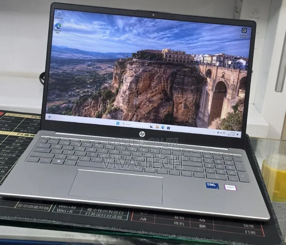 New Laptop HP Stream Notebook 16GB Intel Core 5 SSD 512GB