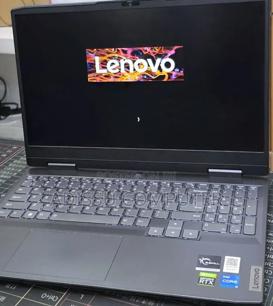 New Laptop Lenovo 16GB Intel Core i5 SSD 512GB