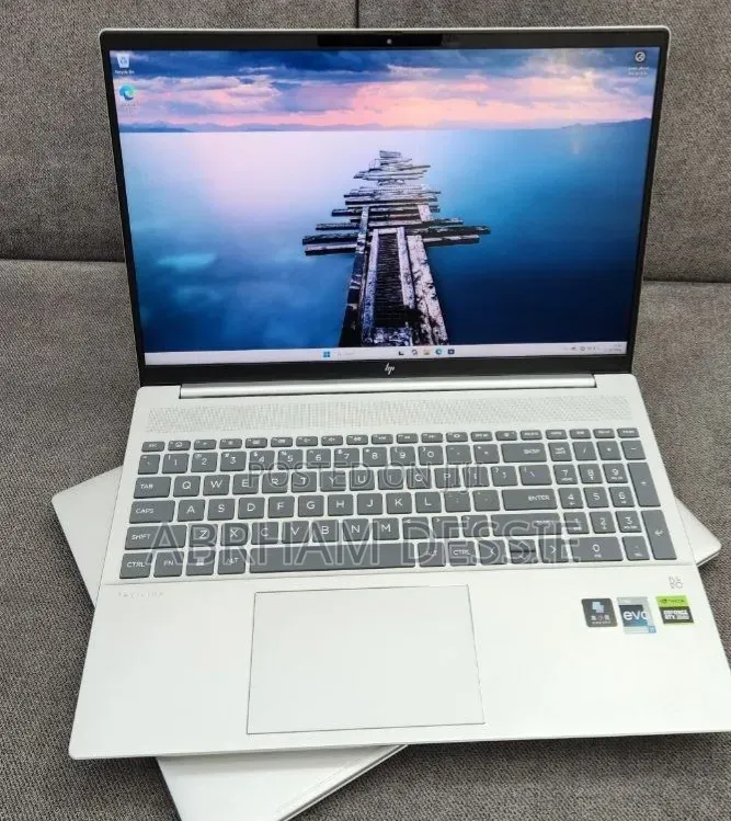 New Laptop HP 16GB Intel Core i7 SSD 1T