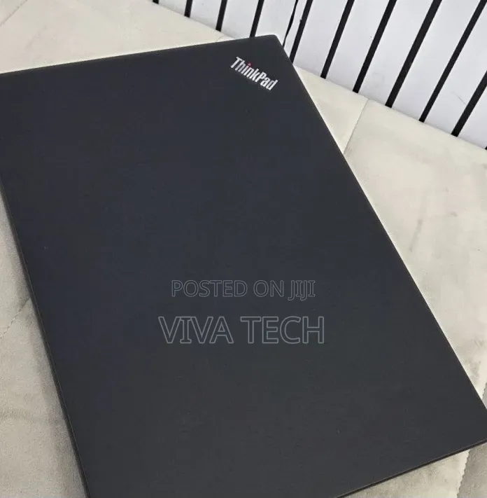 New Laptop Lenovo ThinkPad T14 16GB Intel Core i7 SSD 512GB