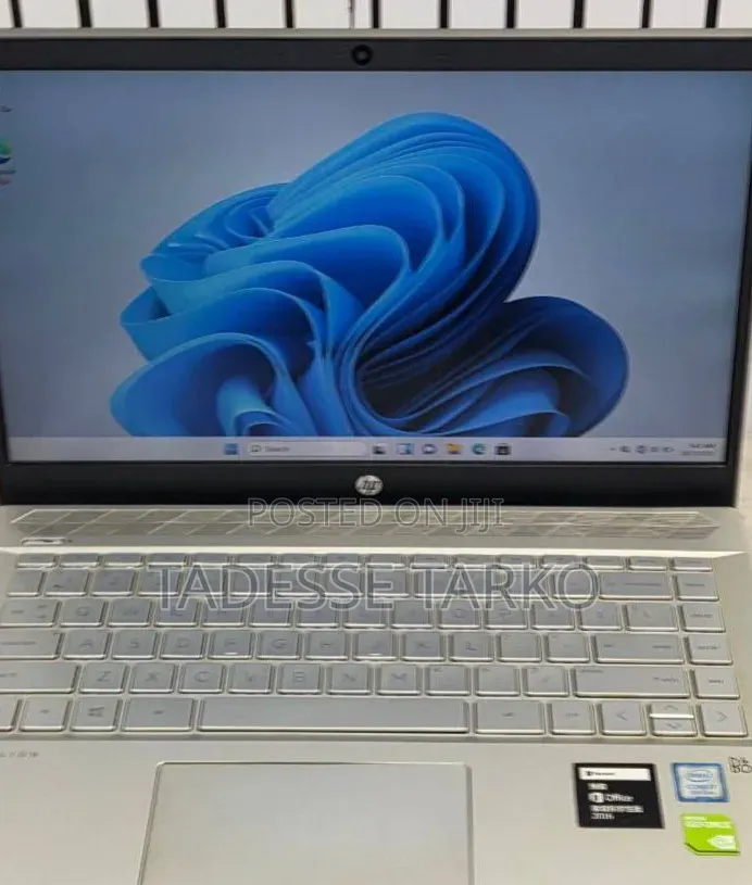 New Laptop HP Pavilion 14 8GB Intel Core i7 SSD 1T