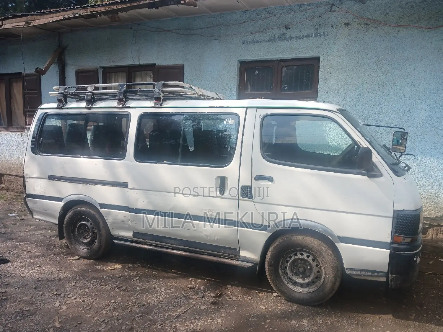 Toyota Hilux 1999 White