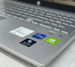New Laptop HP 16GB Intel Core i5 SSD 512GB