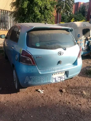 Toyota Vitz 2005
