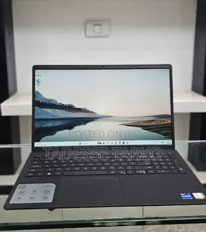 New Laptop Dell Inspiron 15 16GB Intel Core i7 SSD 512GB
